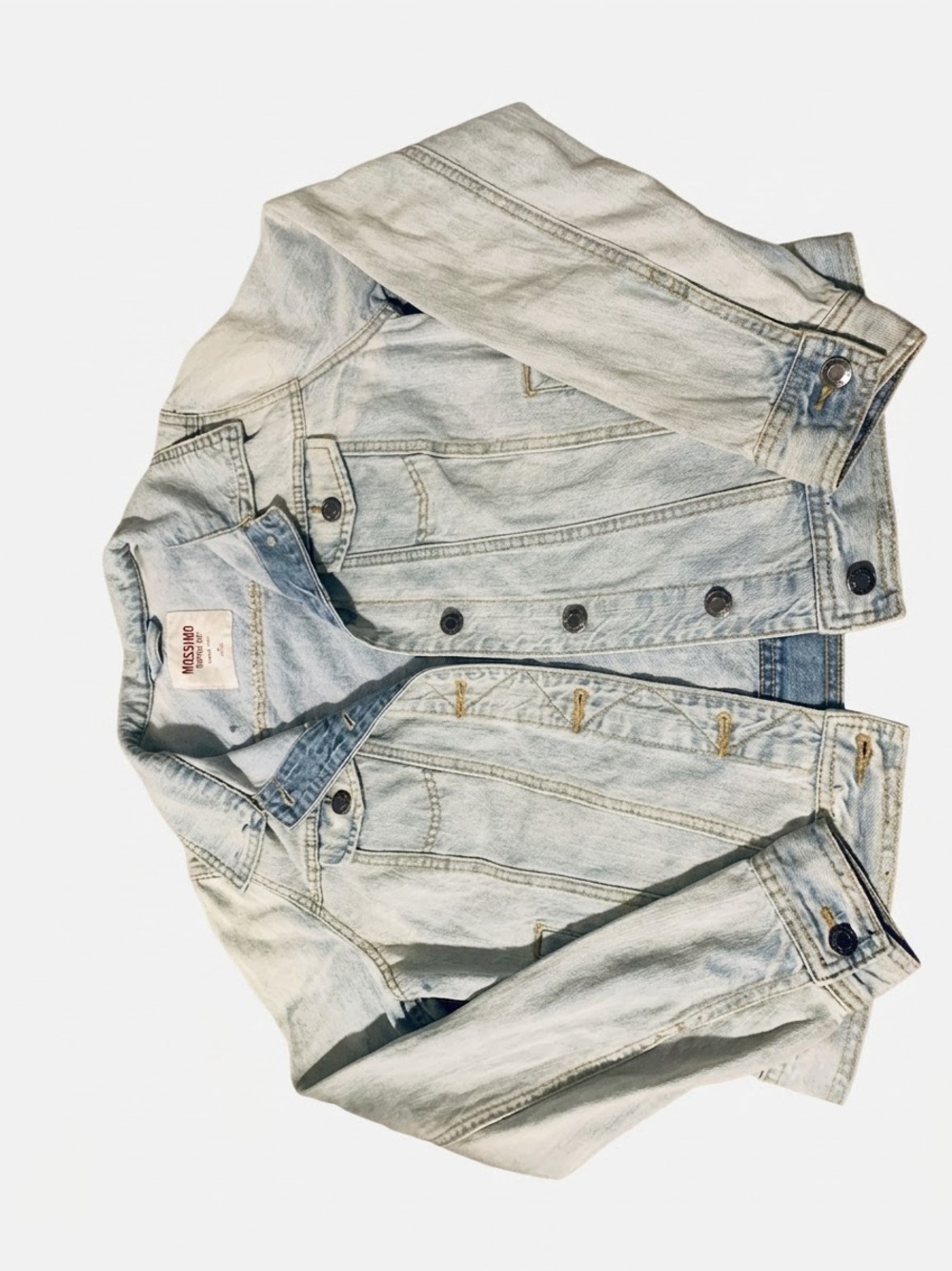 Woman’s Light Washed Jean Jacket